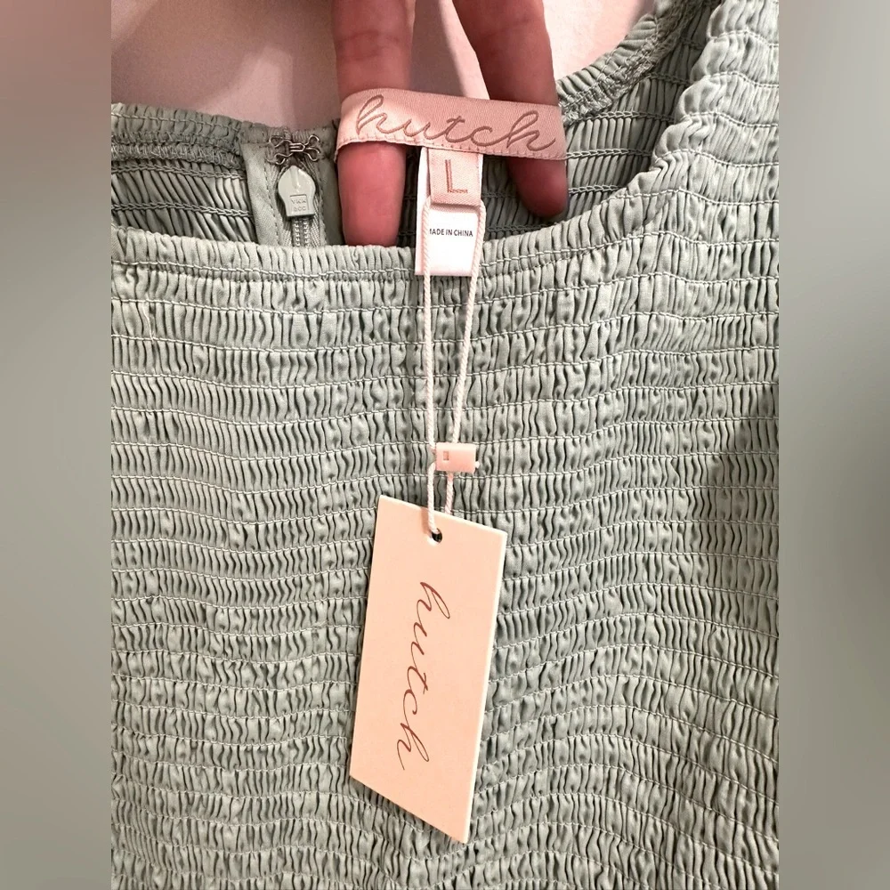 β¨ NWT Hutch Green Smocked Drop-Waist Midi Dress β¨ - Picture 7 of 11